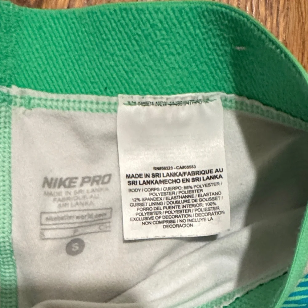Nike Kids' Blue Green Patterned Leggings size S